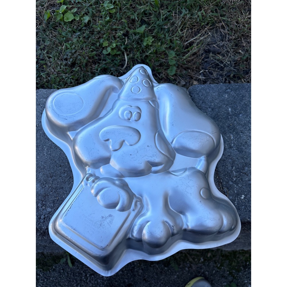 Wilton Blues Clues Cake Pan Vintage 1999 Aluminum Baking Mold 2105-3060 Blue Dog - Picture 5 of 5